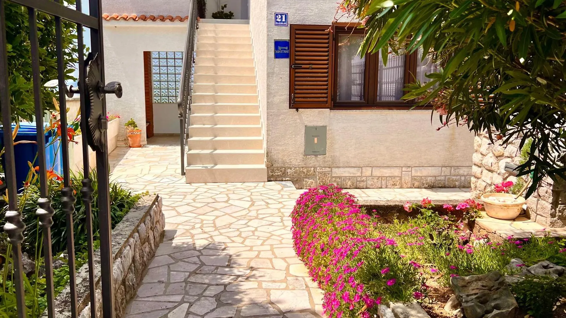 Apartments Gorana Crikvenica 0*,